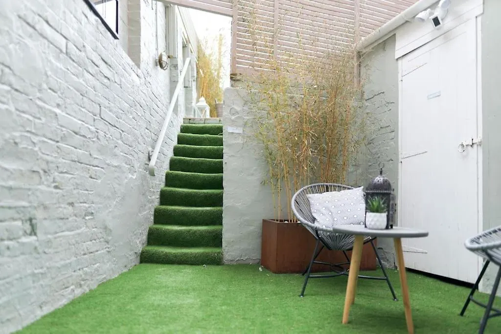 Cute Beach House - 4 Mins Walk Bournemouth Feriehus