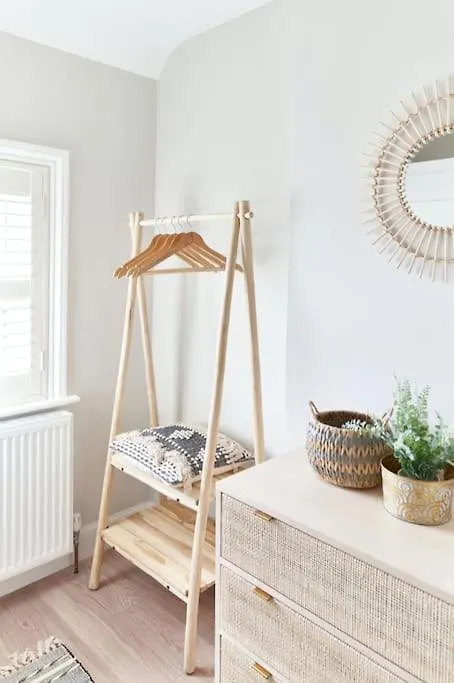 Cute Beach House - 4 Mins Walk Bournemouth 0*,